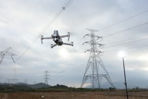 “気づいたら数十万円の損失”を防ぐために。ドローンを使用した点検をご紹介